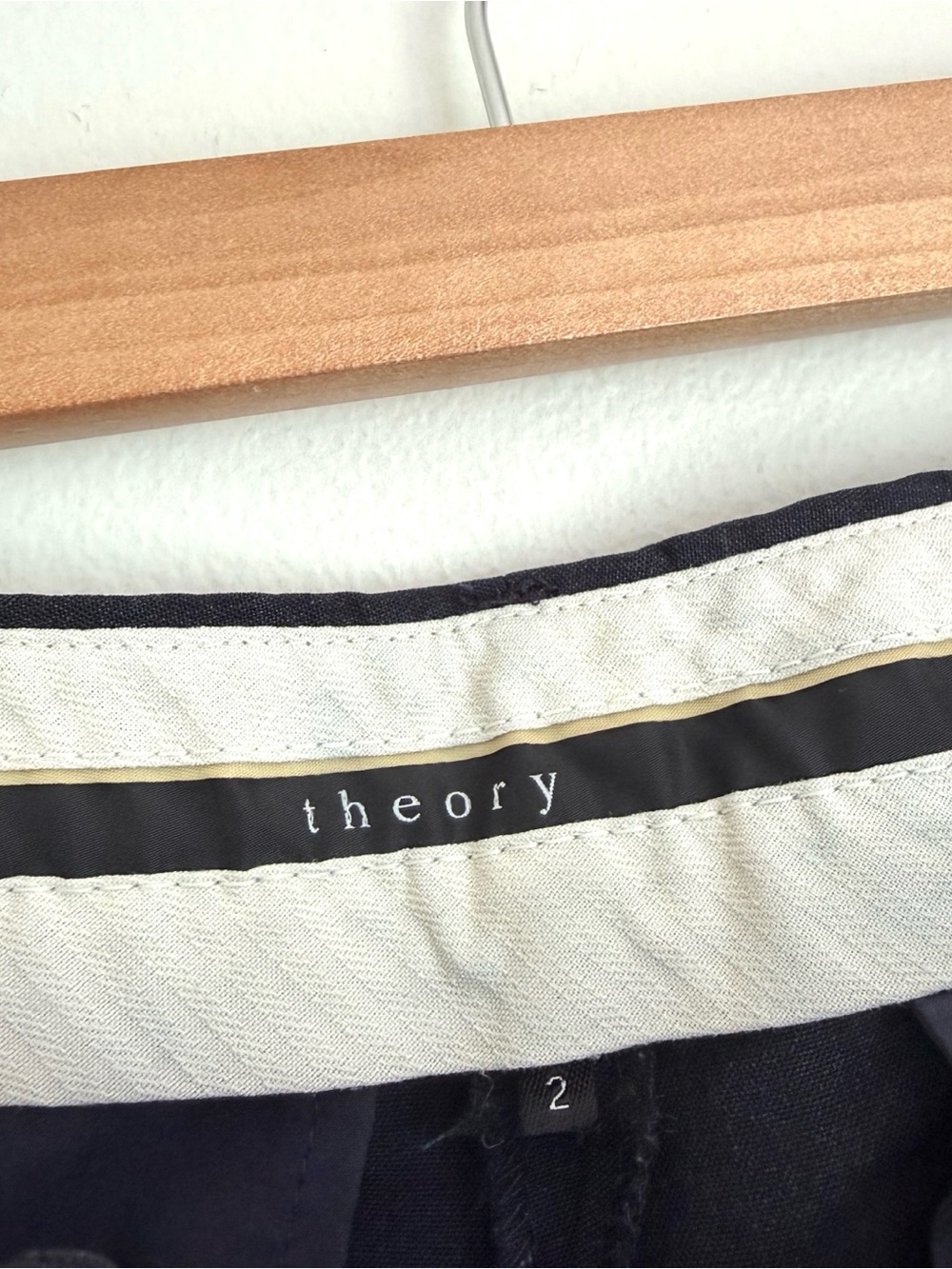 Theory Emery Tailored Wool Pants in Navy Blue - Picture 5 of 5